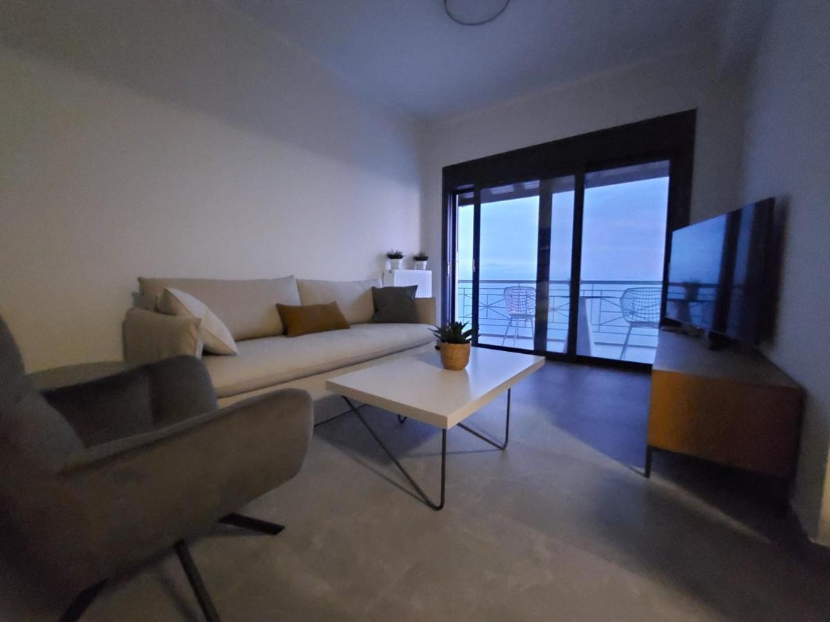Christellie Luxury Apartment Kiáton Exterior foto