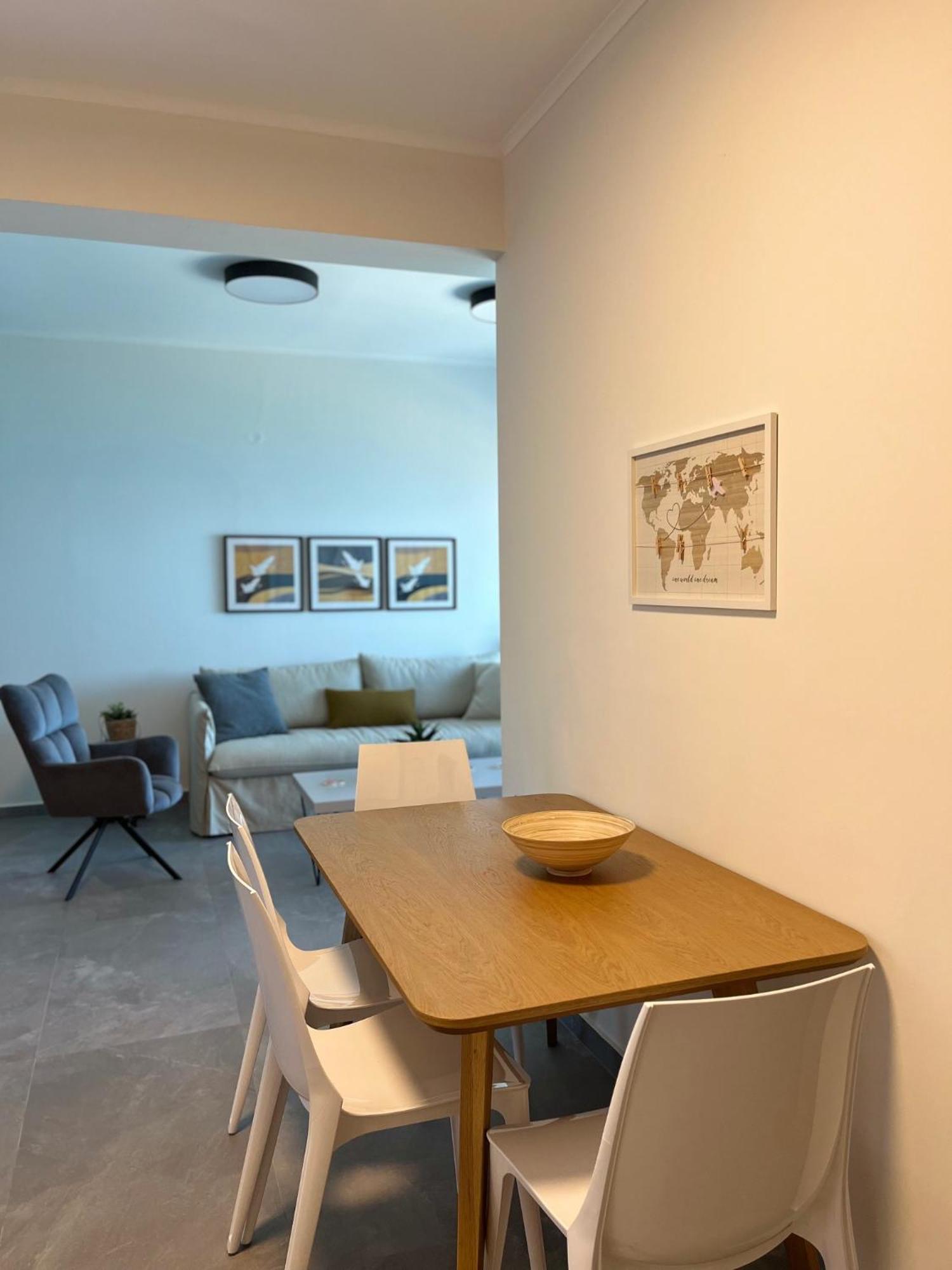 Christellie Luxury Apartment Kiáton Exterior foto
